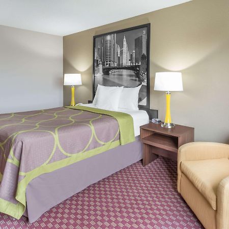 Super 8 By Wyndham Hebron Lowell Area Экстерьер фото