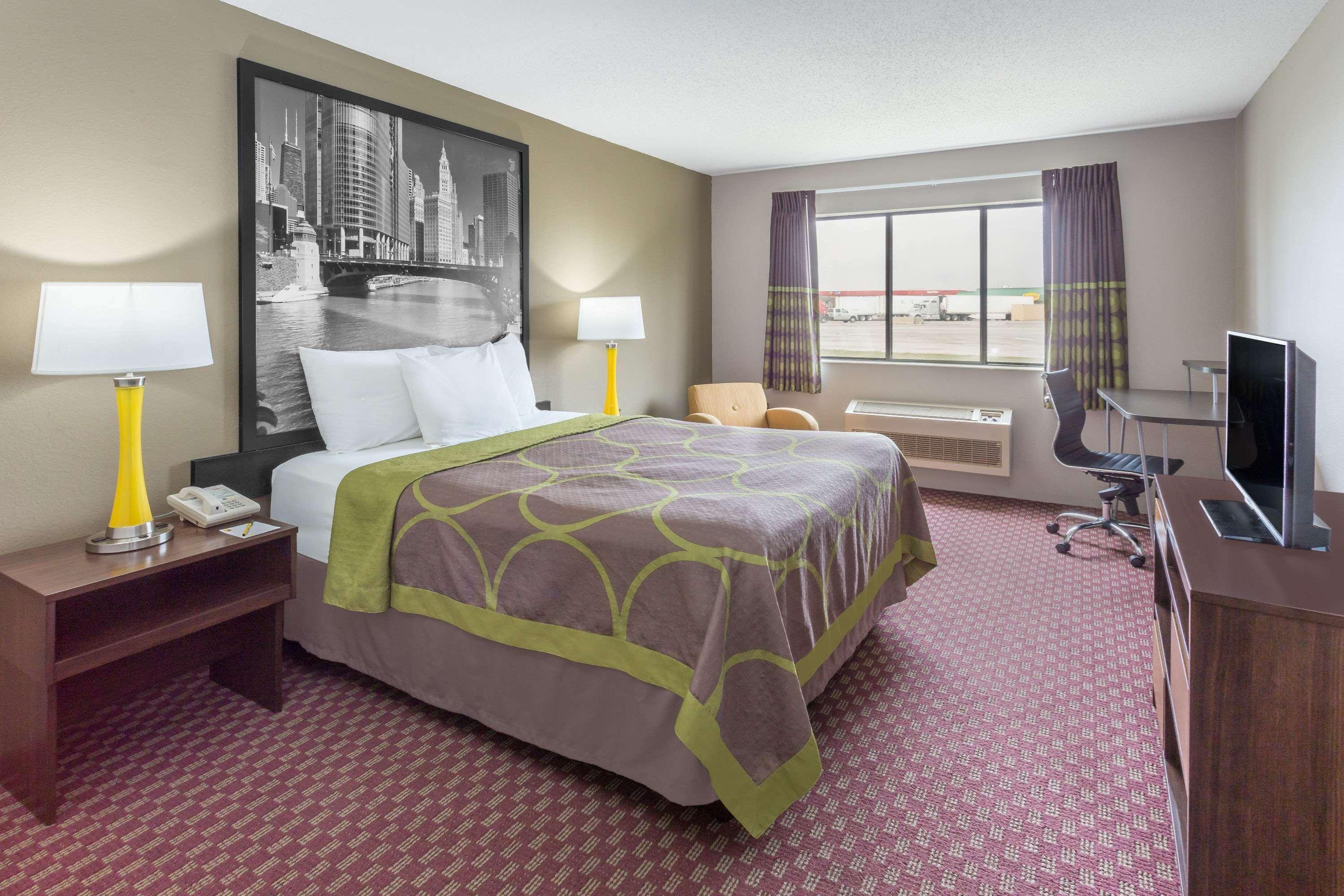 Super 8 By Wyndham Hebron Lowell Area Экстерьер фото
