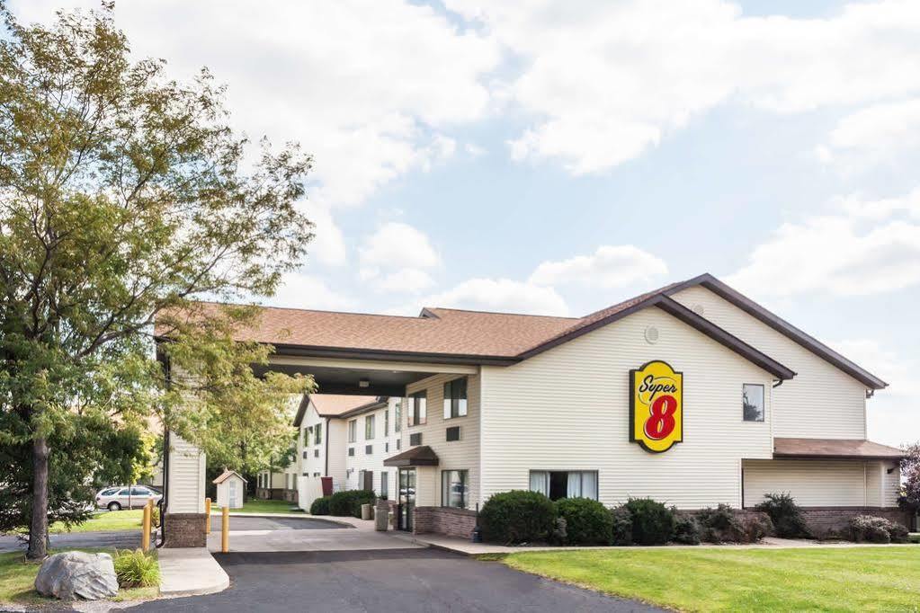 Super 8 By Wyndham Hebron Lowell Area Экстерьер фото
